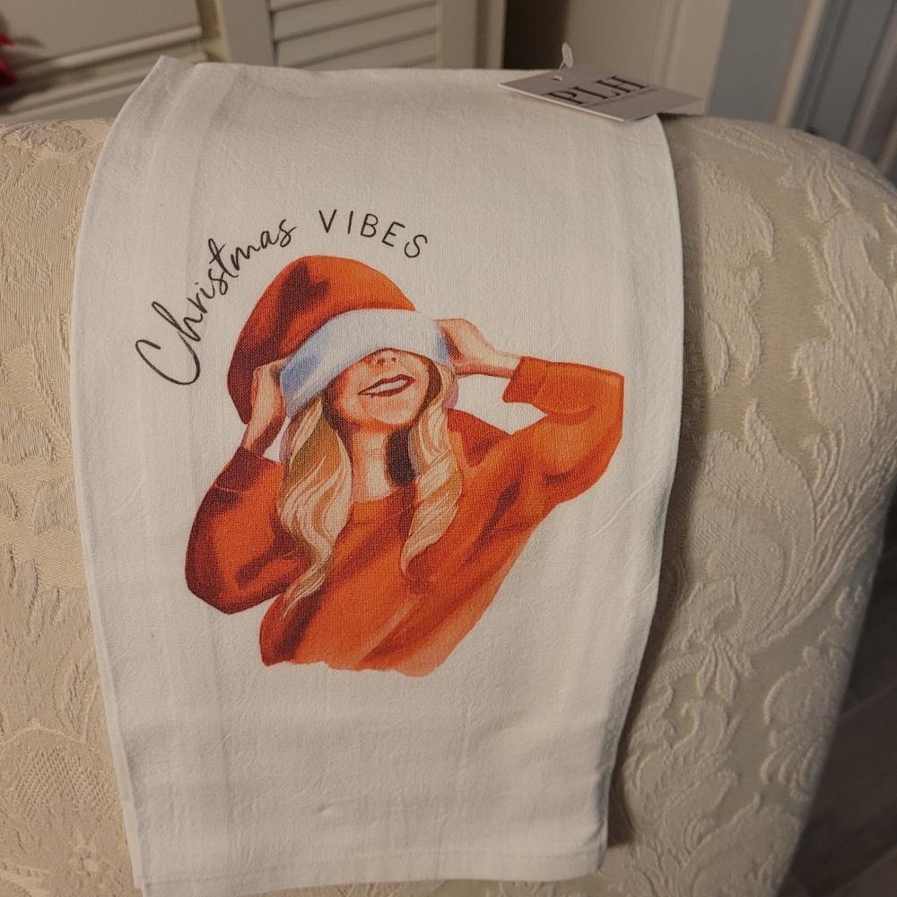 New with Tags Tea Towel.  Christmas Vibes Tea Towel.  100 % Cotton. 4 Available.